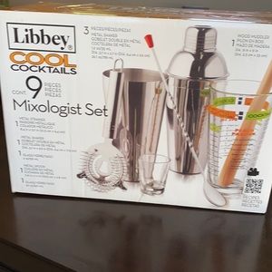 Libbey 9-piece mixologist set, never used